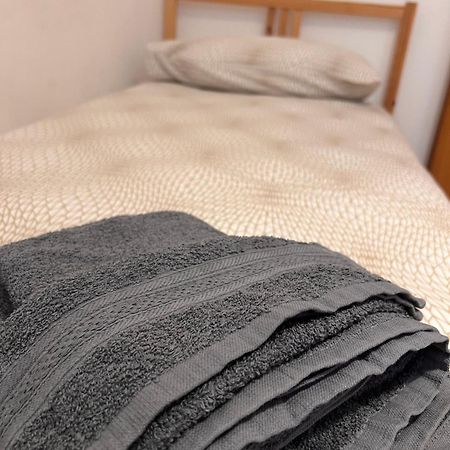 Casa Vacanze Filippa 巴莱斯特拉泰 外观 照片