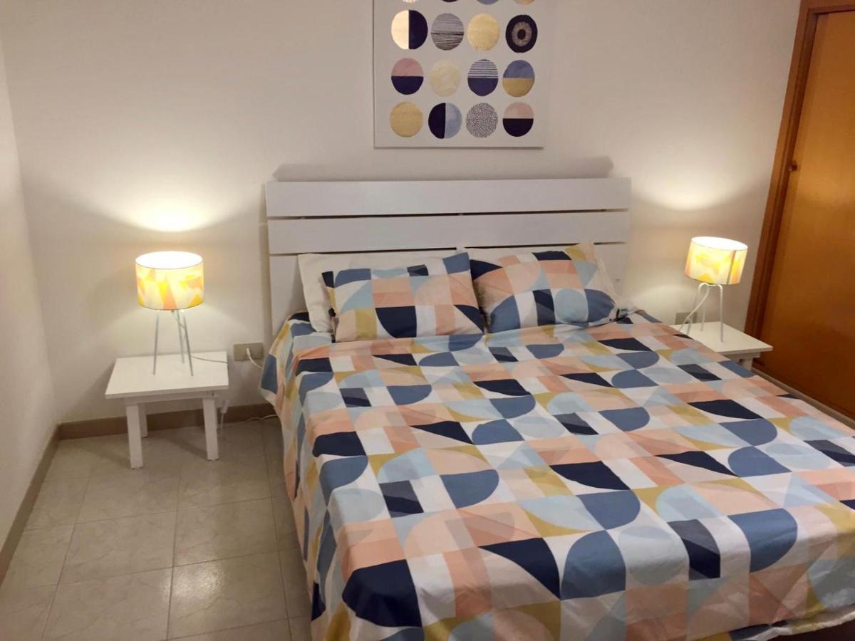 Casa Vacanze Filippa 巴莱斯特拉泰 外观 照片