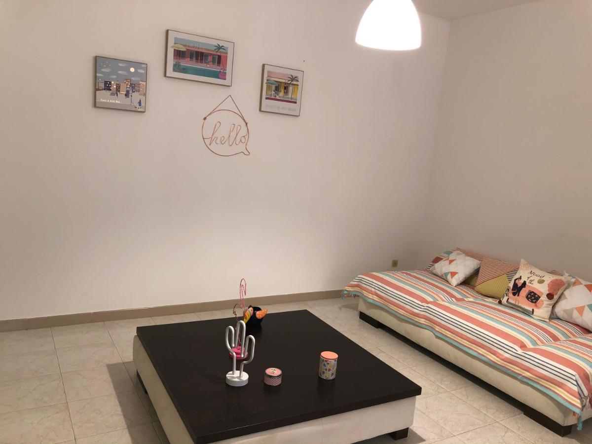 Casa Vacanze Filippa 巴莱斯特拉泰 外观 照片