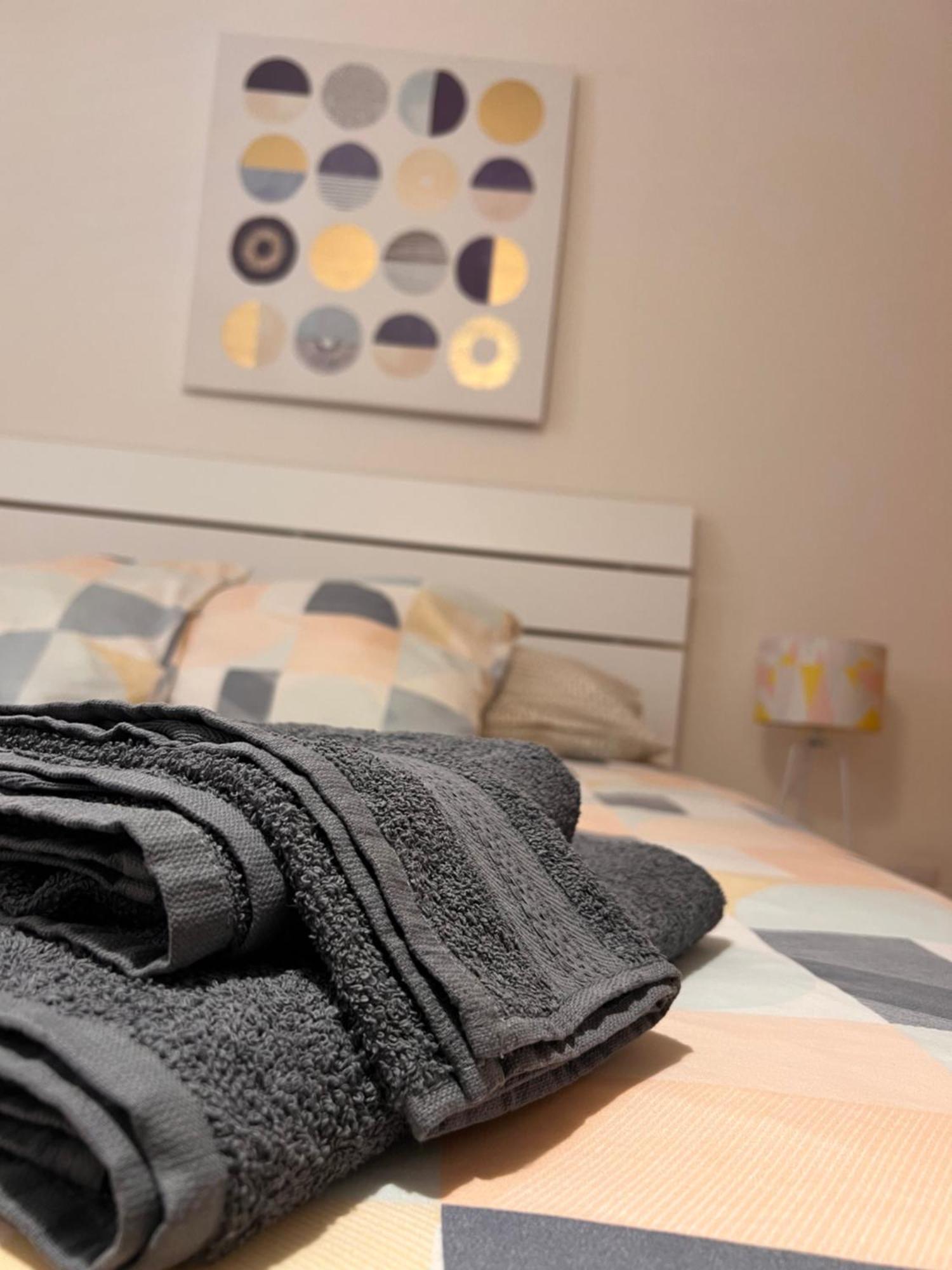 Casa Vacanze Filippa 巴莱斯特拉泰 外观 照片